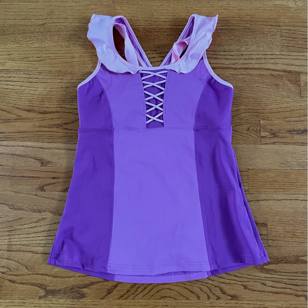 NWOT Crowned Athletics Golden Dreamer athletic tank, size medium